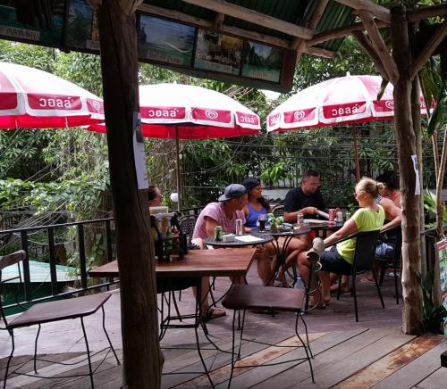 Hosté ubytování Tropical Garden Bungalow