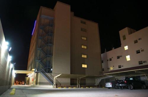 Το κτήριο όπου στεγάζεται  το ξενοδοχείο διαμερισμάτων