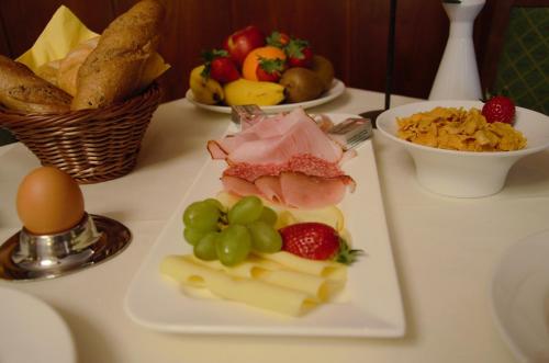 Jídlo v penzionu nebo okolí