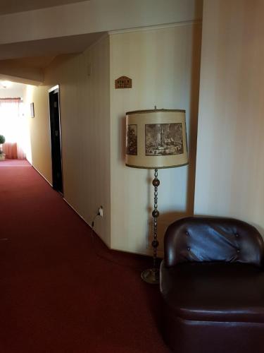Katil atau katil-katil dalam bilik di Indiana Hotel