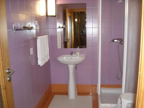 Kúpeľňa v ubytovaní Moradias do Douro Internacional
