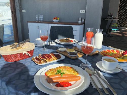 Φαγητό σε αυτό το ξενοδοχείο ή κάπου εκεί κοντά