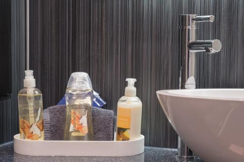 Φωτογραφία από το άλμπουμ του Marks At The Manor Luxury Riverside Apartments - Sleeps up to 4, with Parking and Sky TV στο Αμπερντίν