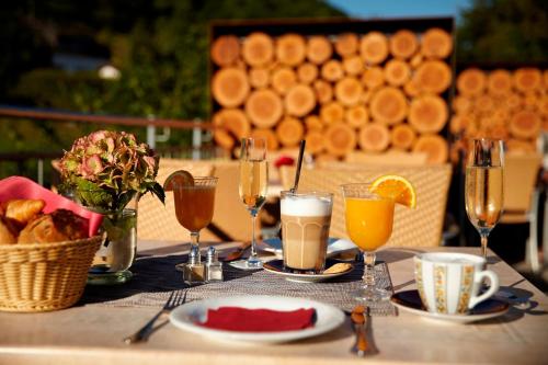 Jídlo v hotelu nebo okolí