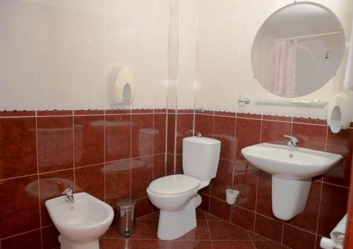 Bilik mandi di Hotel Kapri