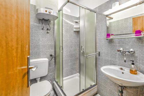 Gallery image of Apartments and Rooms Ana Pomer 217 in Pomer