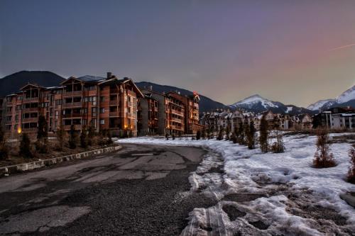 Saint Ivan Ski Apartments