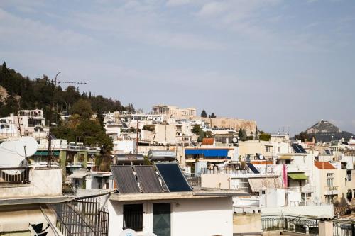 BRAND NEW 2018 LUXURY APARTMENT 10' MINUTES WALK FROM ACROPOLIS AND 6 FROM METRO
