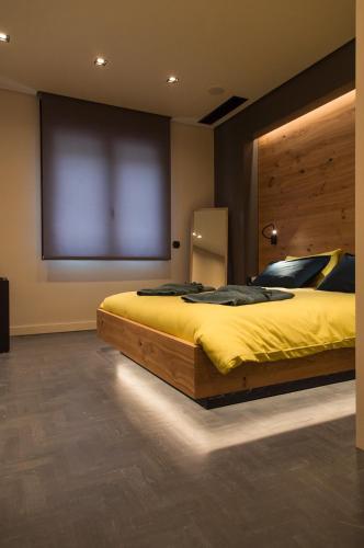 BRAND NEW 2018 LUXURY APARTMENT 10' MINUTES WALK FROM ACROPOLIS AND 6 FROM METRO
