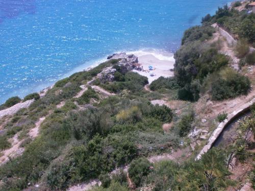 an aerial view of the ocean and a beach at Odhisea Hotel Restaurant in Qeparo