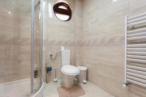 Ένα μπάνιο στο Villa Darko - VIP Accomodations
