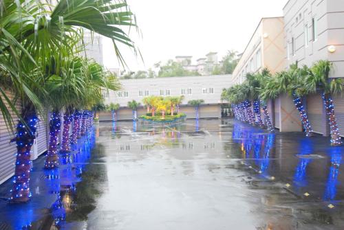 Taman di luar Beckham Motel