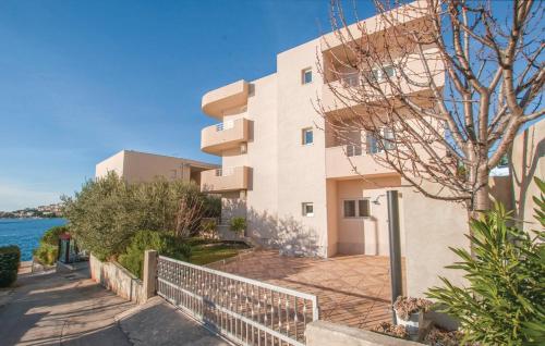 Quiet Family Apartments 30m from Beach Rogoznica Maiv Residence Zatoglav