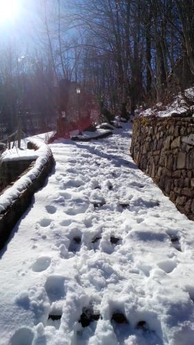 Appartamento con vista sul Cimone durante el invierno
