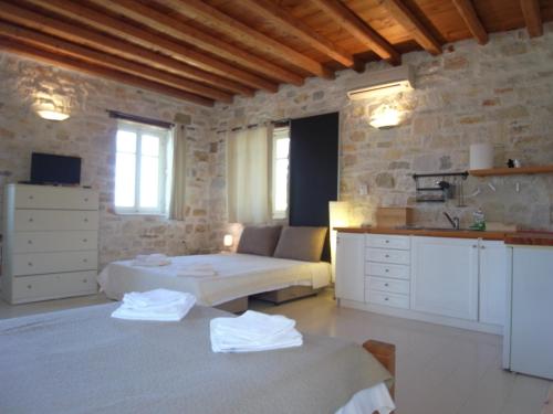 Villa Naousa photo 2