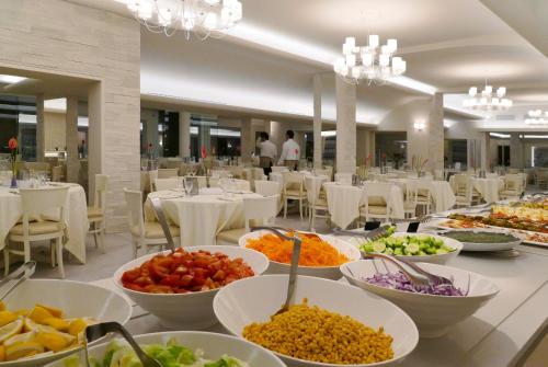 Afbeelding uit fotogalerij van Hotel Village Scoglio Della Galea in Capo Vaticano