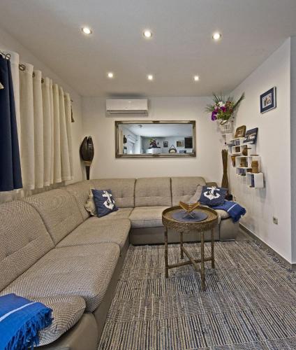 Holiday Home Listeši 1