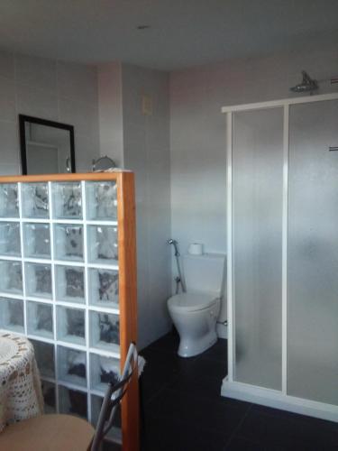 Vonios kambarys apgyvendinimo įstaigoje Penthouse - Low Cost
