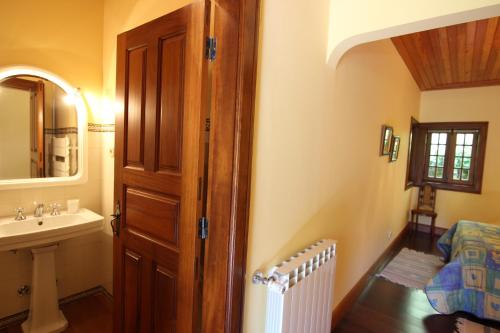 Bilik mandi di Casa de Salamonde