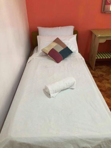 Postel nebo postele na pokoji v ubytování R&E Bed & Breakfast