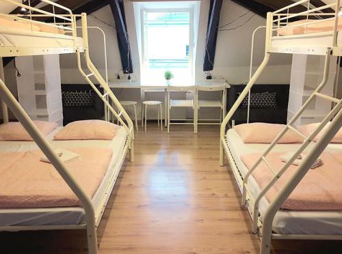 SISHAUS - Private Room Rental