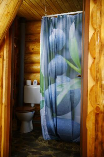 Een badkamer bij Musketeers Cabin