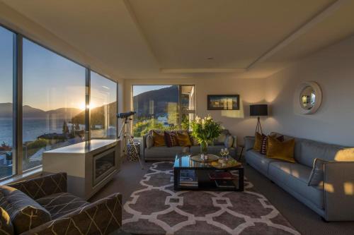Lakefront Luxury by Amazing Accom – Photos 2