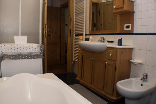 A bathroom at Casa Martello