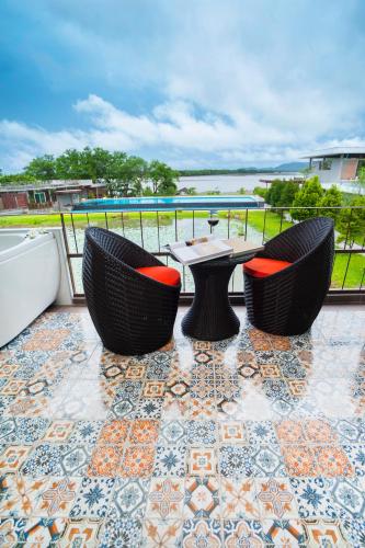 Un balcón o terraza en Baan Rim Ao