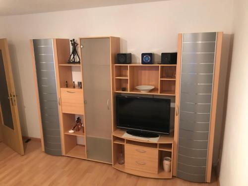 Televisyen dan/atau pusat hiburan di Gästewohnung