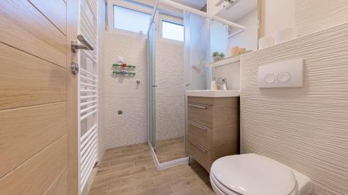 Koupelna v ubytování UrbanApartment in CENTER #FREEPARKING #COZY