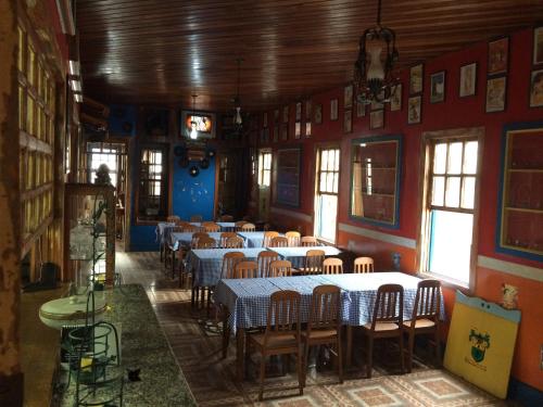 Restoran atau tempat lain untuk makan di Pousada Casarão da Pedra