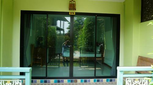 Κήπος έξω από το Garden Corner Resort & Hotel
