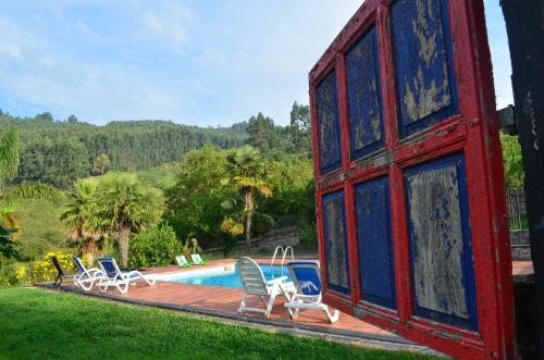 Kolam renang di atau dekat dengan apartamentos y habitaciones Quinta La Espadaña apartamentos y habitaciones Quinta la Espadaña