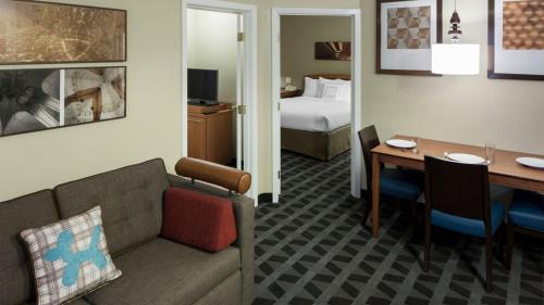 TownePlace Suites Dallas Arlington North Image