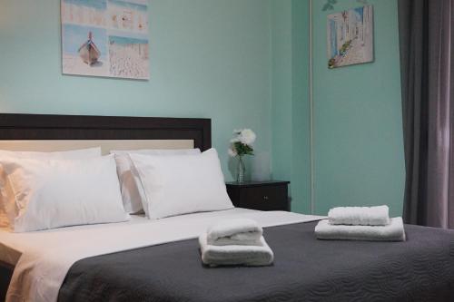Navarino Square Apartment