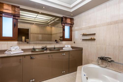 Kúpeľňa v ubytovaní Callista Luxury Residences