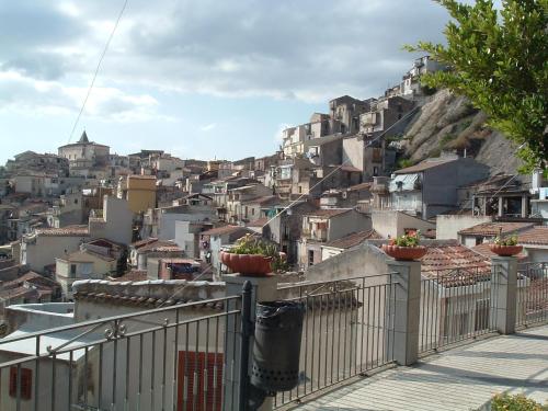 Gallery image of Casa di Nonno Mariano in Motta Camastra