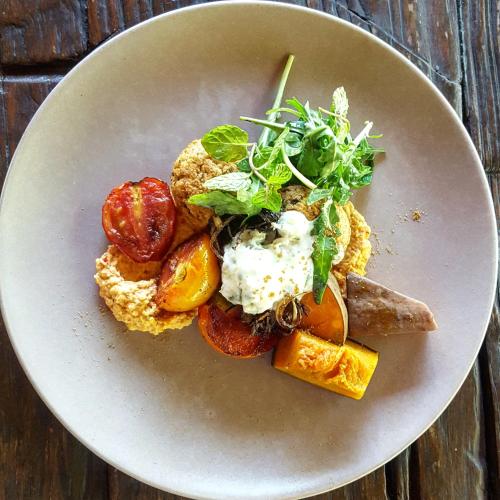 Mad på resortet eller i nærheden