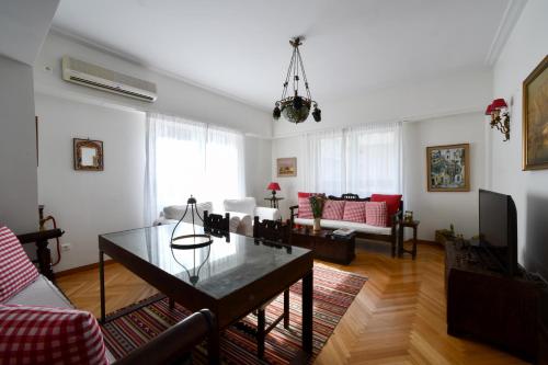 พื้นที่นั่งเล่นของ Athens Squared Apartments