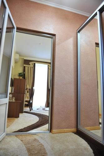Imagen de la galería de Andinna Hotel, en Chernivtsi