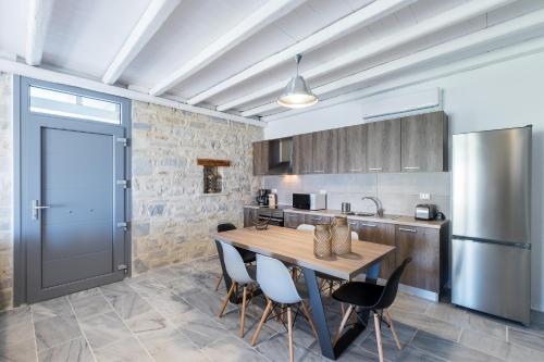 Η κουζίνα ή μικρή κουζίνα στο Paros Villas Nereids
