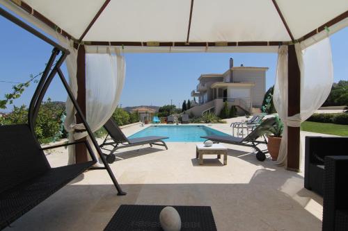 アルテミダにあるVilla Abelosのギャラリーの写真