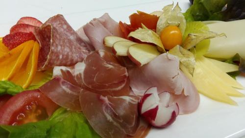 Đồ ăn tại/gần quán trọ