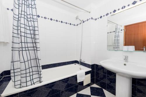 Kúpeľňa v ubytovaní Ukino Terrace Algarve Concept