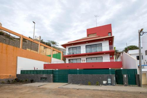 Gallery image of Duplex Palmarejo Baixo in Praia