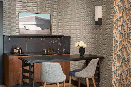 San Francisco Proper Hotel, a Member of Design Hotels Image