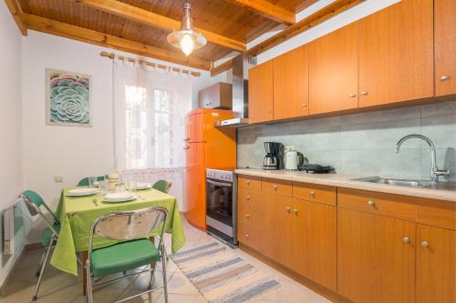 Venetian Suites 27