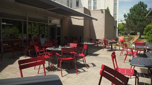 Restoran atau tempat lain untuk makan di Mercure Paris Roissy CDG
