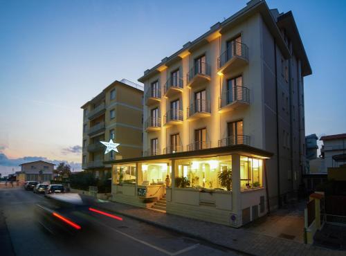 Gallery image of Hotel Sirio in Lido di Camaiore
